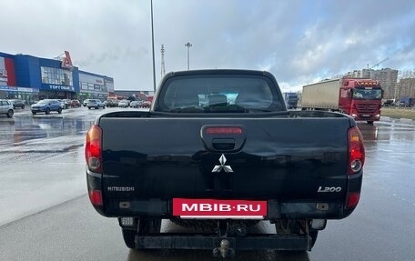 Mitsubishi L200 IV рестайлинг, 2013 год, 1 249 000 рублей, 6 фотография