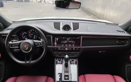 Porsche Macan I рестайлинг, 2021 год, 5 890 000 рублей, 6 фотография