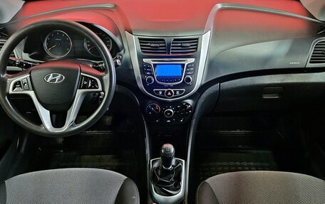 Hyundai Solaris II рестайлинг, 2014 год, 840 000 рублей, 9 фотография