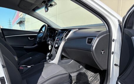 Hyundai i30 II рестайлинг, 2012 год, 1 095 000 рублей, 13 фотография