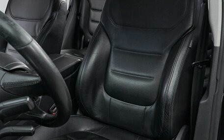 Volkswagen Touareg III, 2011 год, 2 299 000 рублей, 13 фотография