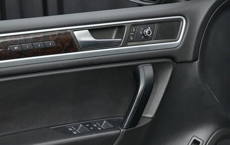 Volkswagen Touareg III, 2011 год, 2 299 000 рублей, 10 фотография