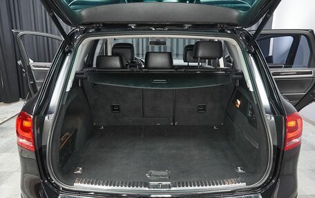 Volkswagen Touareg III, 2011 год, 2 299 000 рублей, 22 фотография