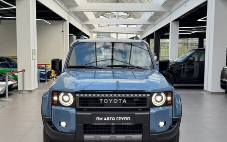 Toyota Land Cruiser Prado, 2024 год, 10 590 000 рублей, 2 фотография