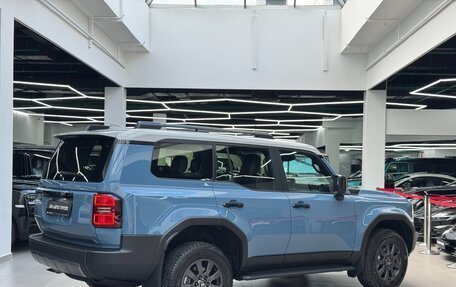 Toyota Land Cruiser Prado, 2024 год, 10 590 000 рублей, 12 фотография
