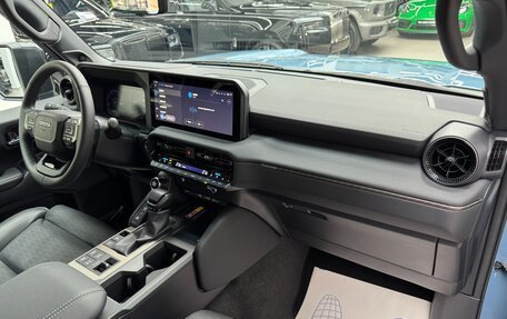 Toyota Land Cruiser Prado, 2024 год, 10 590 000 рублей, 28 фотография