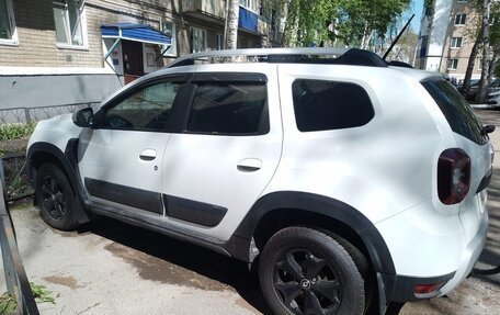 Renault Duster, 2022 год, 2 050 000 рублей, 2 фотография