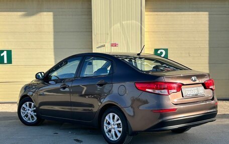 KIA Rio III рестайлинг, 2016 год, 960 000 рублей, 4 фотография