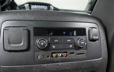 Chevrolet Tahoe IV, 2016 год, 3 499 000 рублей, 24 фотография