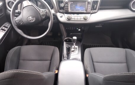Toyota RAV4, 2017 год, 1 971 000 рублей, 10 фотография