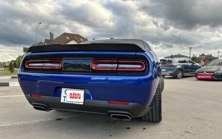 Dodge Challenger III рестайлинг 2, 2022 год, 6 500 000 рублей, 2 фотография