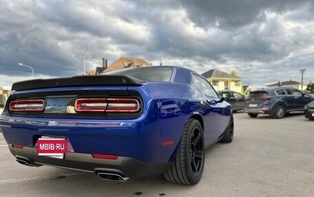 Dodge Challenger III рестайлинг 2, 2022 год, 6 500 000 рублей, 11 фотография