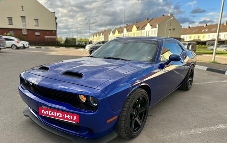 Dodge Challenger III рестайлинг 2, 2022 год, 6 500 000 рублей, 7 фотография