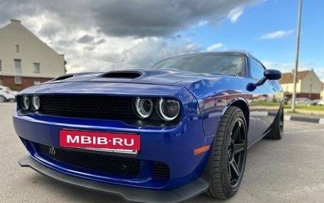 Dodge Challenger III рестайлинг 2, 2022 год, 6 500 000 рублей, 4 фотография