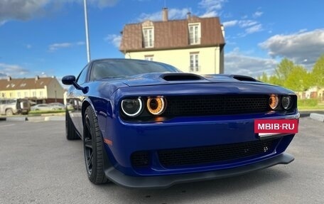 Dodge Challenger III рестайлинг 2, 2022 год, 6 500 000 рублей, 5 фотография