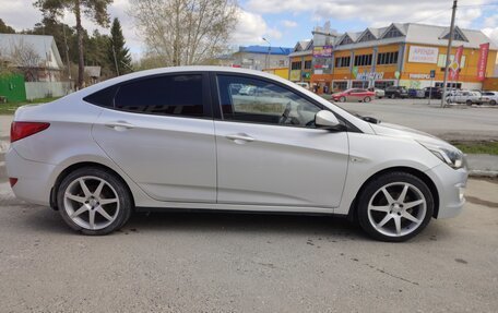 Hyundai Solaris II рестайлинг, 2014 год, 750 000 рублей, 10 фотография