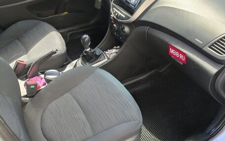 Hyundai Solaris II рестайлинг, 2014 год, 750 000 рублей, 16 фотография