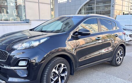KIA Sportage IV рестайлинг, 2019 год, 2 100 000 рублей, 3 фотография