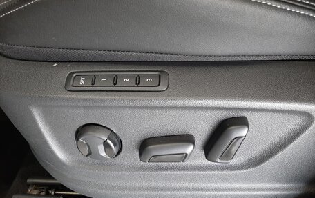 Skoda Karoq I, 2022 год, 2 620 000 рублей, 25 фотография