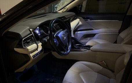 Toyota Camry, 2021 год, 3 450 000 рублей, 3 фотография