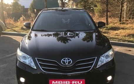 Toyota Camry, 2010 год, 1 800 000 рублей, 2 фотография