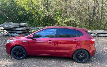 KIA Rio III рестайлинг, 2013 год, 1 050 000 рублей, 2 фотография