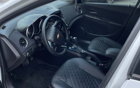 Chevrolet Cruze II, 2011 год, 870 000 рублей, 14 фотография