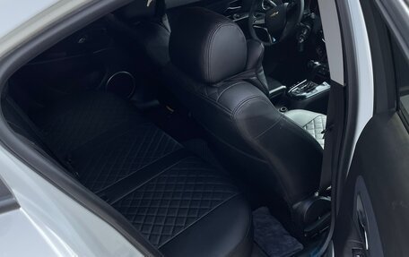 Chevrolet Cruze II, 2011 год, 870 000 рублей, 11 фотография