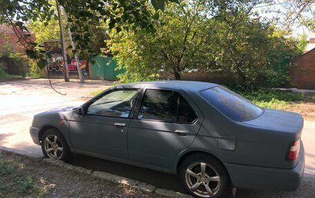 Nissan Bluebird XI, 2000 год, 250 000 рублей, 4 фотография