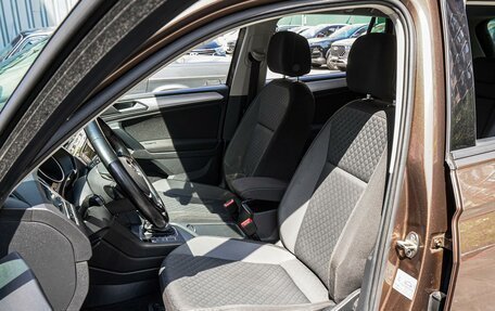 Volkswagen Tiguan II, 2017 год, 2 100 000 рублей, 10 фотография