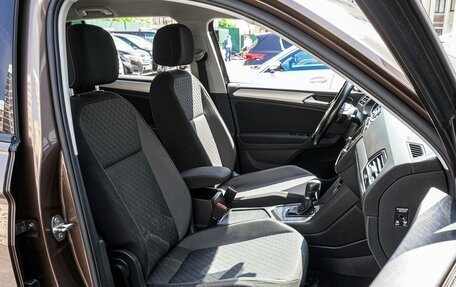 Volkswagen Tiguan II, 2017 год, 2 100 000 рублей, 8 фотография