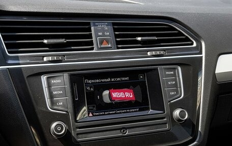 Volkswagen Tiguan II, 2017 год, 2 100 000 рублей, 13 фотография