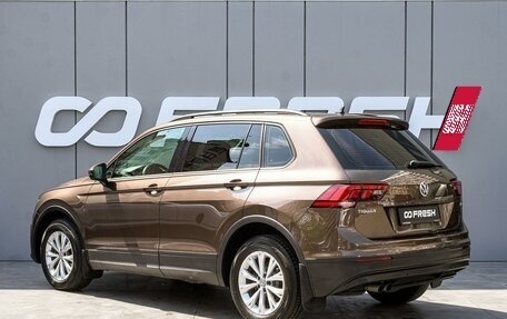 Volkswagen Tiguan II, 2017 год, 2 100 000 рублей, 2 фотография