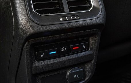 Volkswagen Tiguan II, 2017 год, 2 100 000 рублей, 18 фотография
