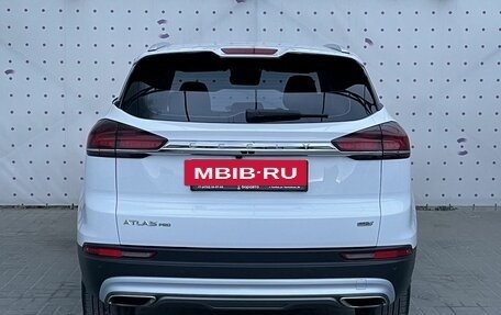 Geely Atlas, 2022 год, 1 790 000 рублей, 6 фотография