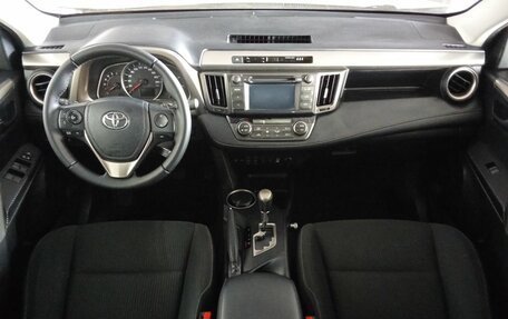 Toyota RAV4, 2014 год, 2 056 000 рублей, 9 фотография