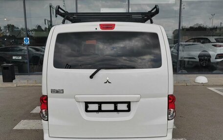 Mitsubishi Delica D:3, 2011 год, 1 310 000 рублей, 4 фотография
