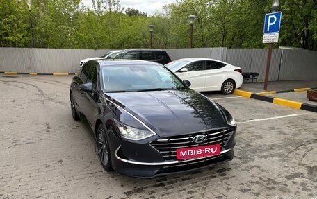 Hyundai Sonata VIII, 2019 год, 2 550 000 рублей, 2 фотография