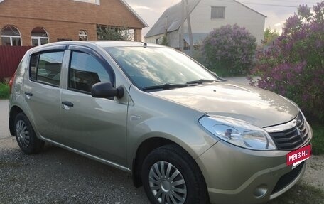 Renault Sandero I, 2014 год, 595 000 рублей, 2 фотография