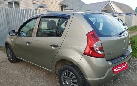 Renault Sandero I, 2014 год, 595 000 рублей, 3 фотография