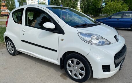 Peugeot 107 I рестайлинг, 2010 год, 450 000 рублей, 6 фотография