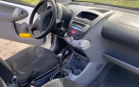 Peugeot 107 I рестайлинг, 2010 год, 450 000 рублей, 8 фотография
