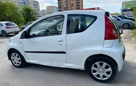 Peugeot 107 I рестайлинг, 2010 год, 450 000 рублей, 3 фотография