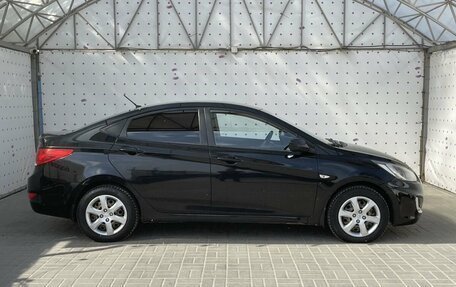 Hyundai Solaris II рестайлинг, 2011 год, 740 000 рублей, 9 фотография