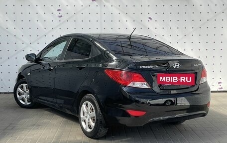 Hyundai Solaris II рестайлинг, 2011 год, 740 000 рублей, 5 фотография