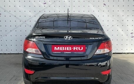 Hyundai Solaris II рестайлинг, 2011 год, 740 000 рублей, 6 фотография