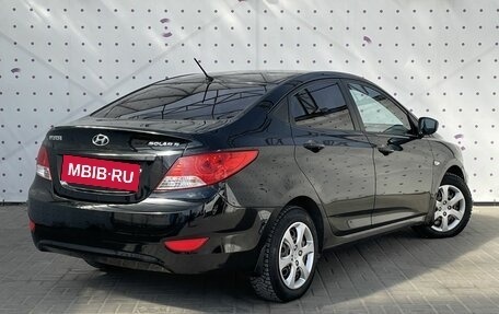 Hyundai Solaris II рестайлинг, 2011 год, 740 000 рублей, 4 фотография