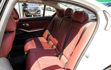 BMW 3 серия, 2024 год, 5 370 000 рублей, 9 фотография