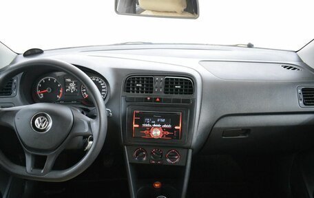 Volkswagen Polo VI (EU Market), 2015 год, 890 000 рублей, 5 фотография