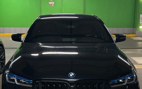 BMW 5 серия, 2017 год, 3 000 000 рублей, 3 фотография